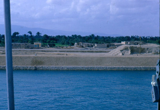 Mux in Suez Canal - 1966