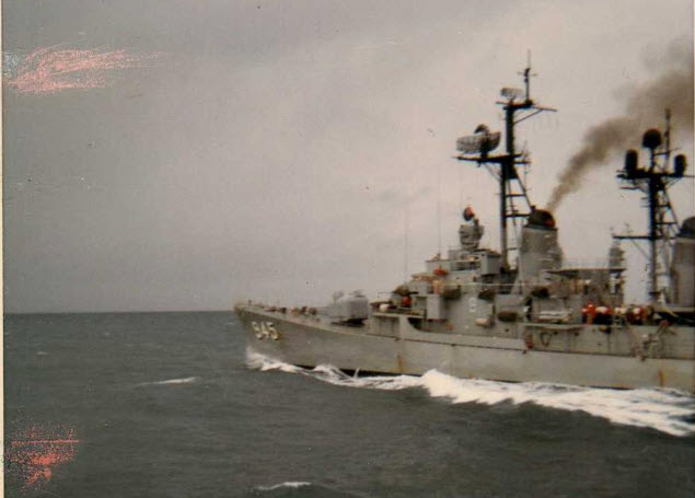 USS Hull DD-945