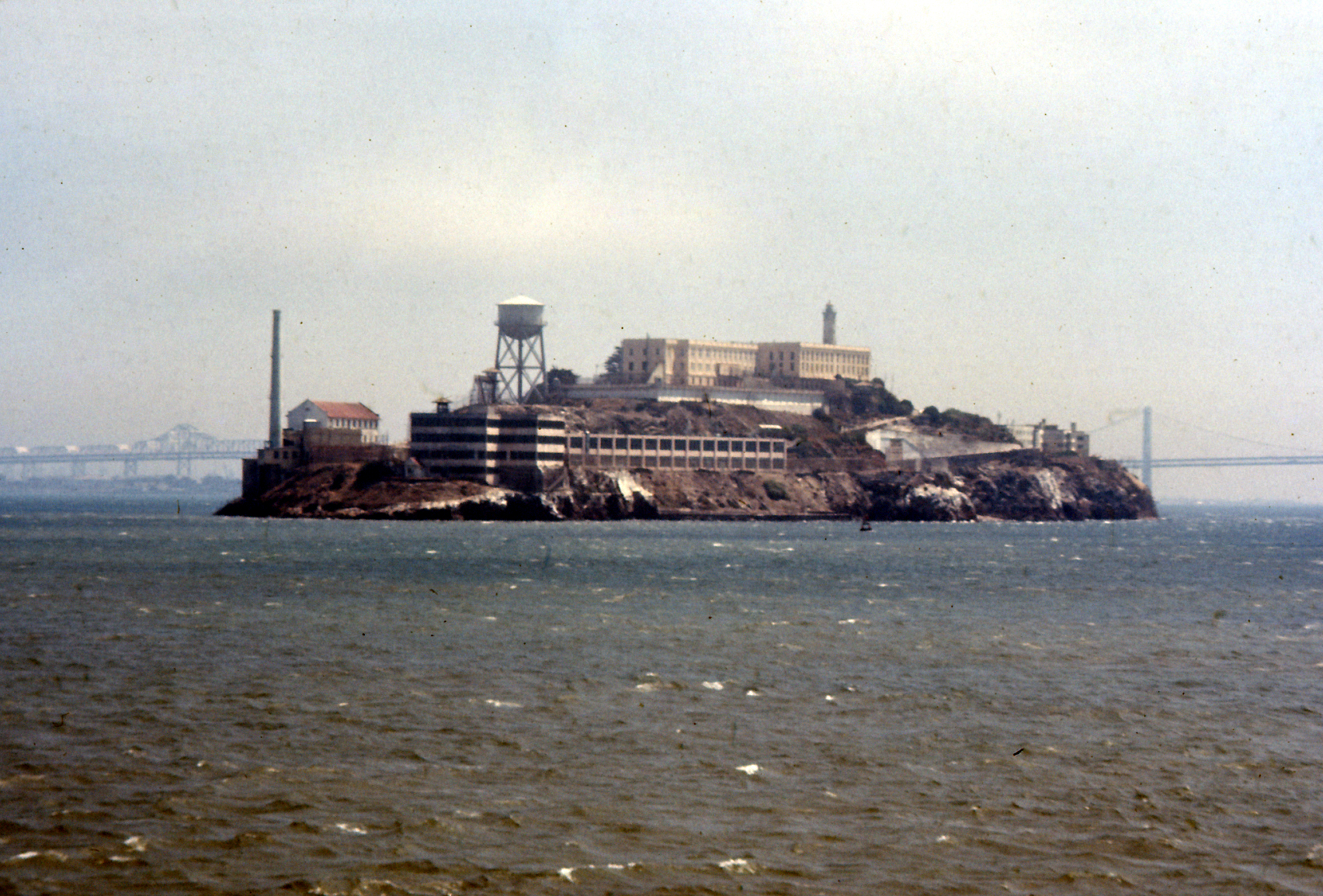 USS Mullinnix nears Alcatraz