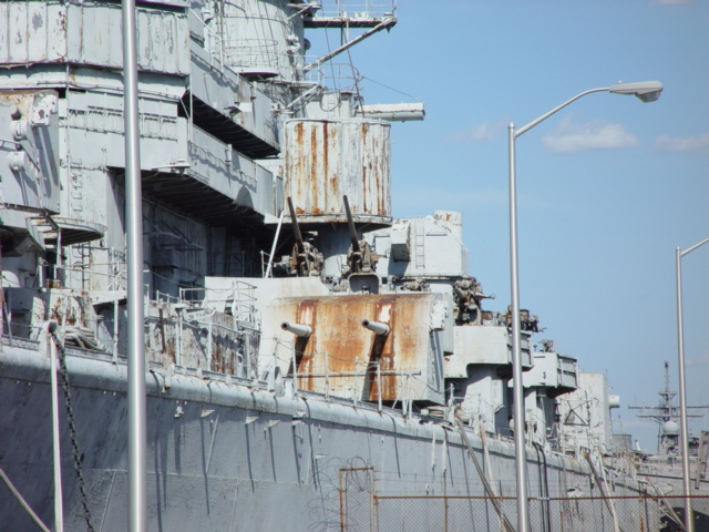 USS Des Moines CA-134 - April 2006